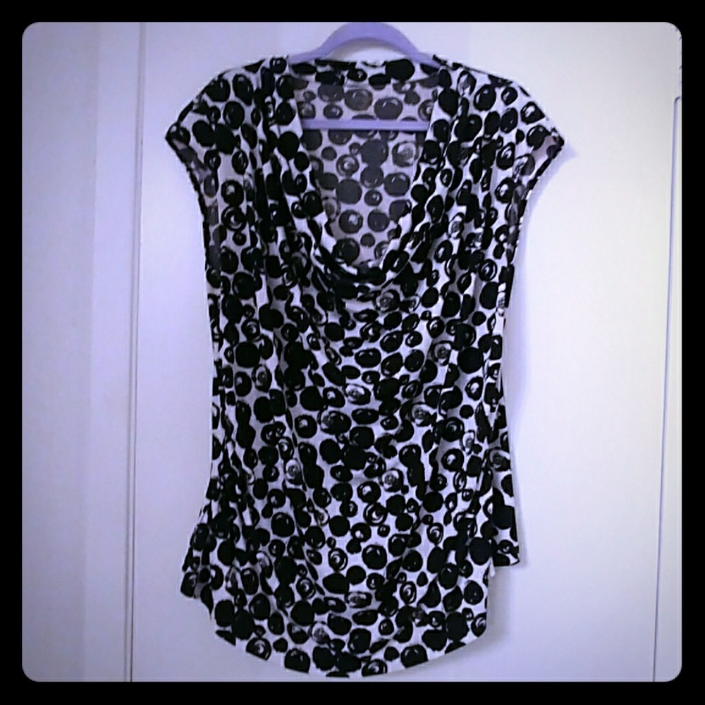 Super cute Sleeveless cowl neck blouse